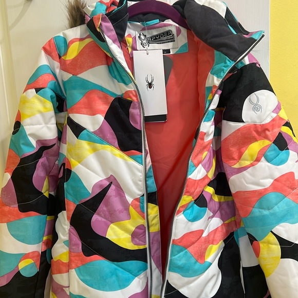 Winter jacket - Picture 1 of 7